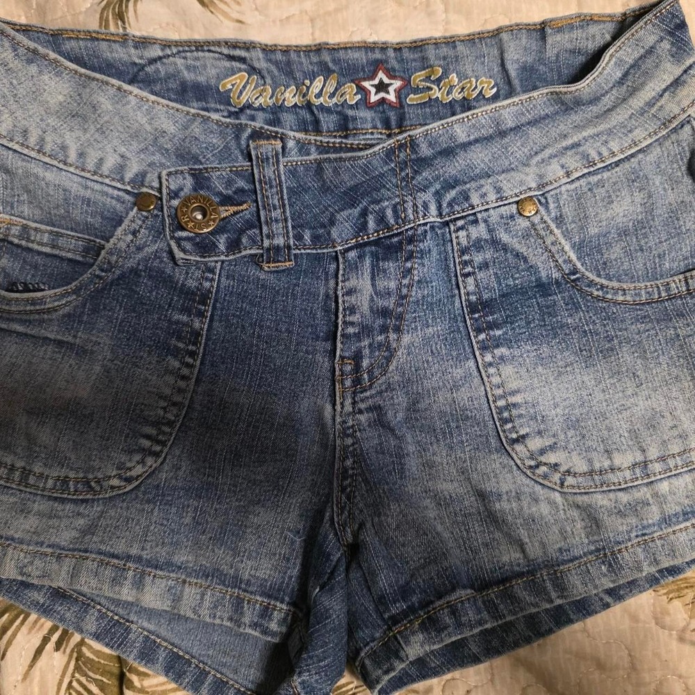 Vanilla Star Blue Denim Shorts Zipper Back Pockets Medium Wash Womens Size 3